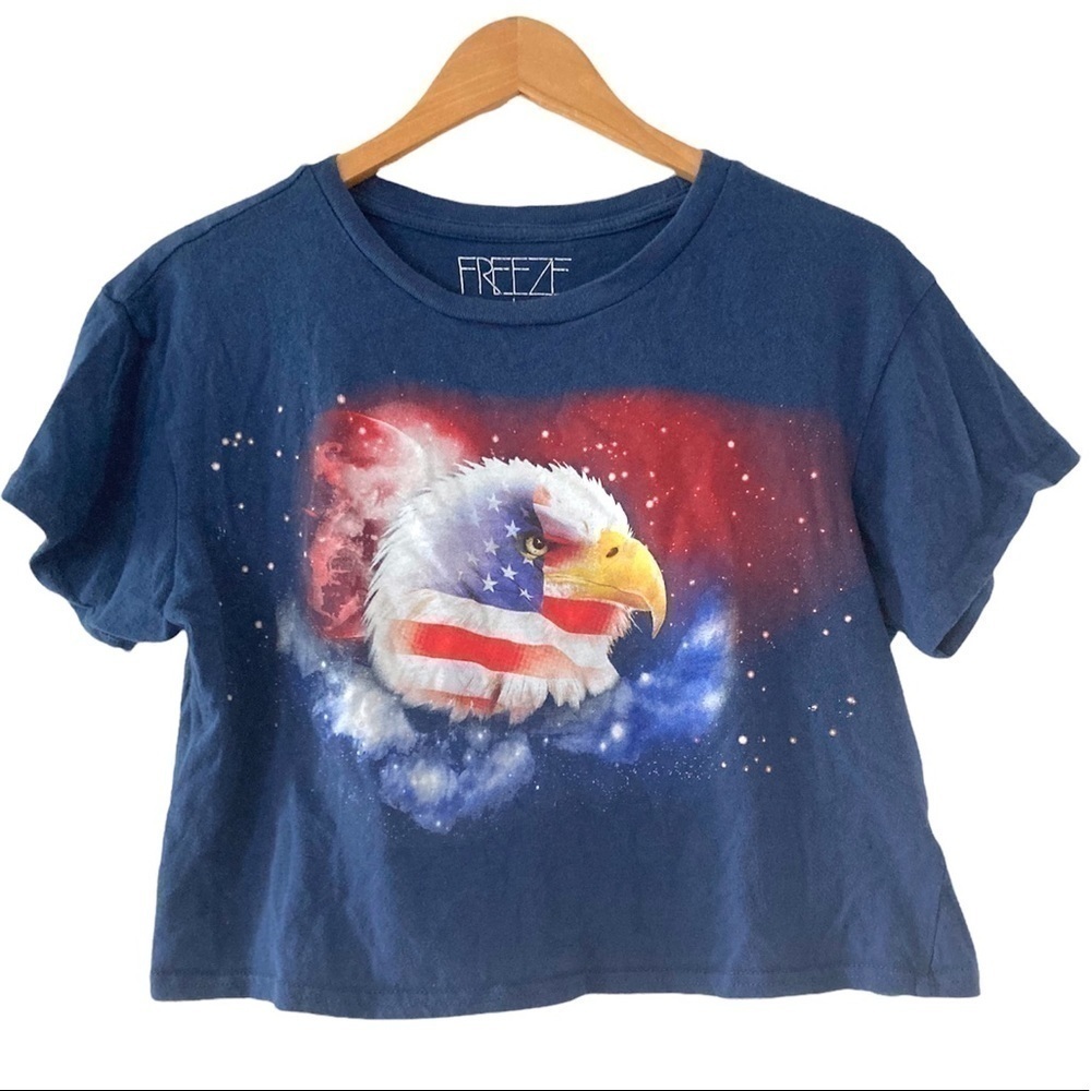 Freeze large shirt American Eagle USA July 4th short sleeve cropped tee